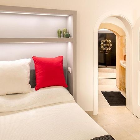 Esperia Luxury Suite & Apartment Noto Bagian luar foto